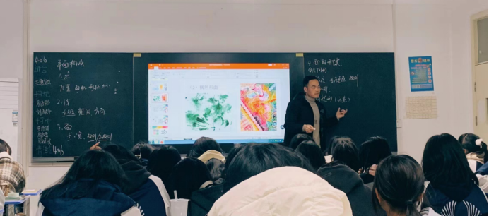 以评促教 助力教师教学成长